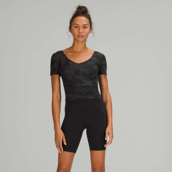 Lululemon Align T-Shirt Tee Crop Sexy Top Camouflage Yoga Sport Gym Workout Camo - Picture 4 of 7
